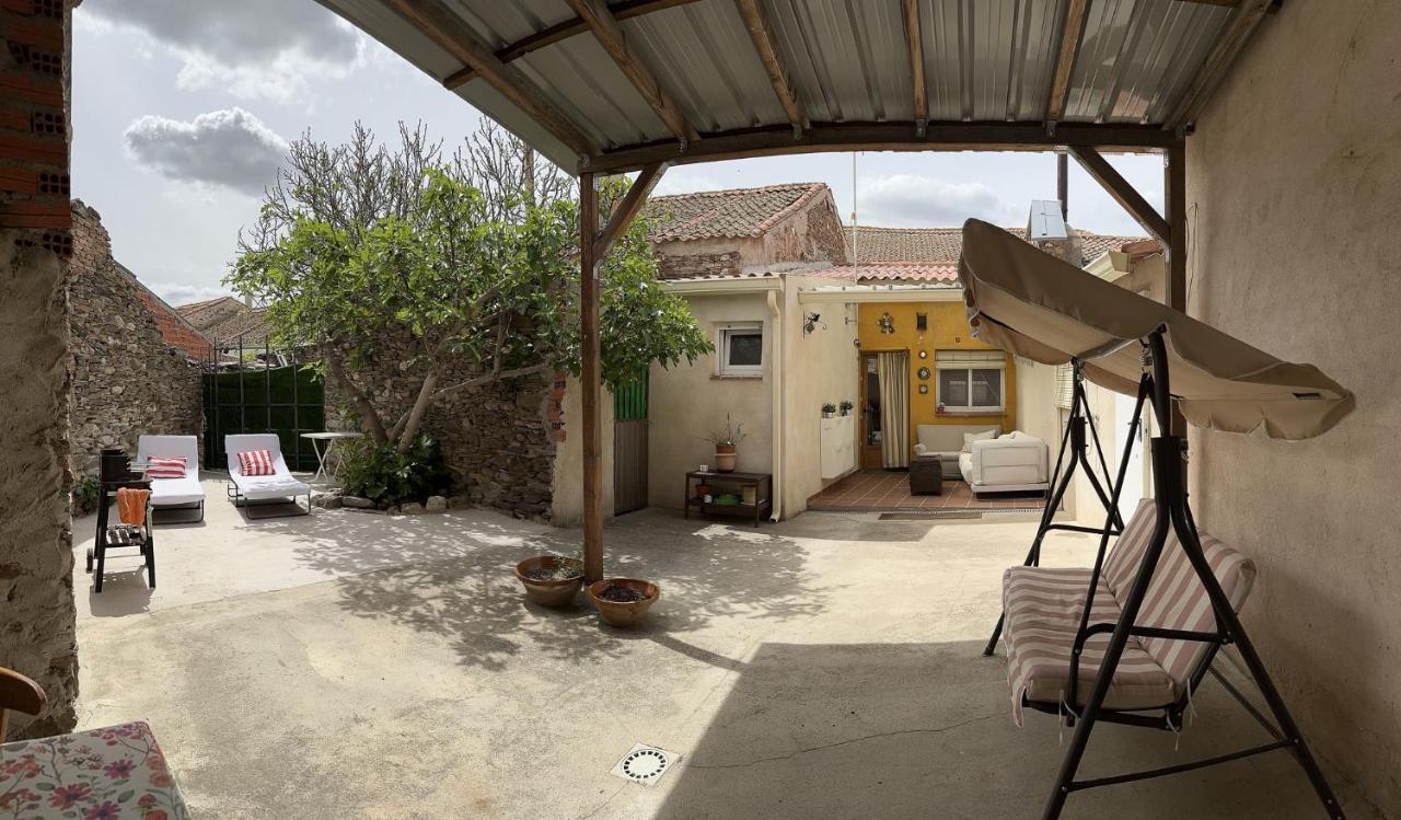 San Isidro Villa Miguelanez Exteriör bild